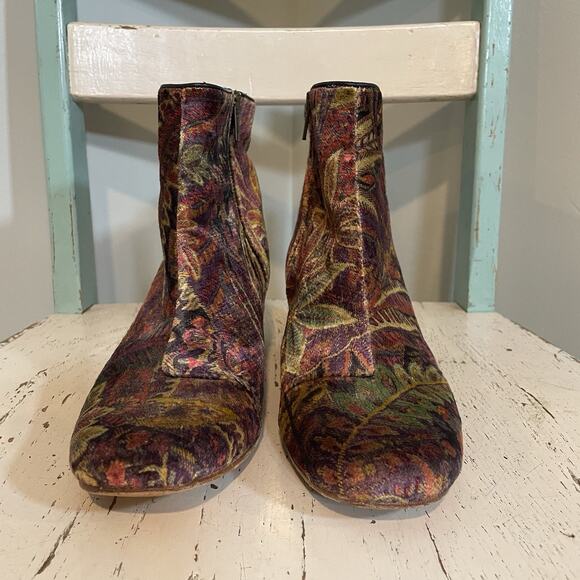 Hudson London Apisi Velvet Ankle Booties 40 Size 9 Portugal Dark Romantic Boho - Picture 2 of 8